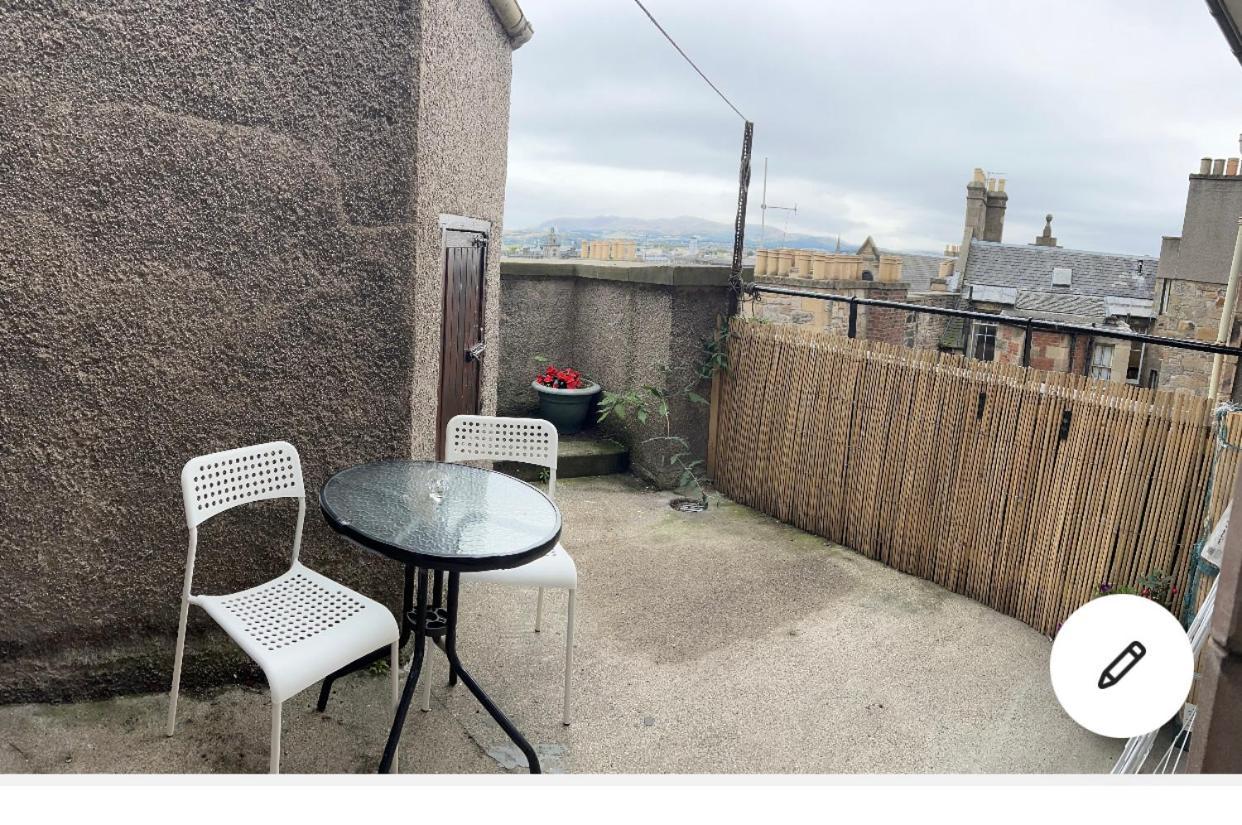 Old Town View Apartment Edimburgo Exterior foto